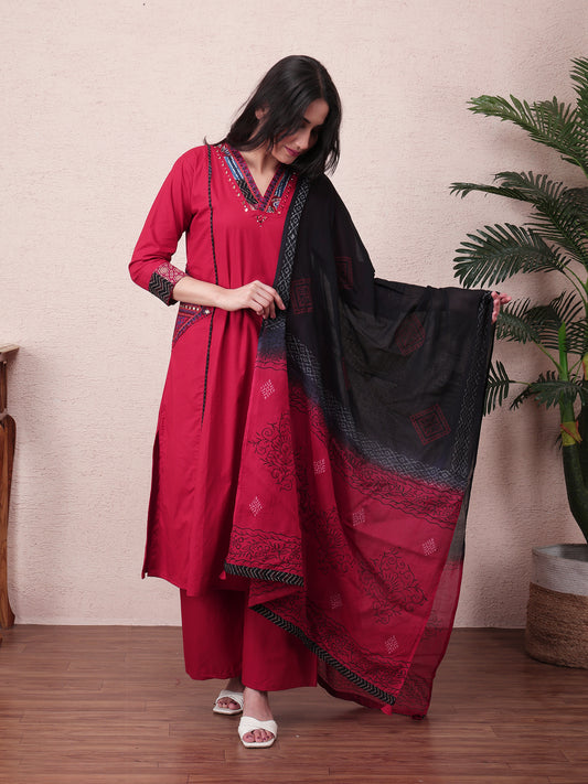 Ruby Red Cotton Kurta Pant Set with Side Pockets & Black Printed Dupatta for Women