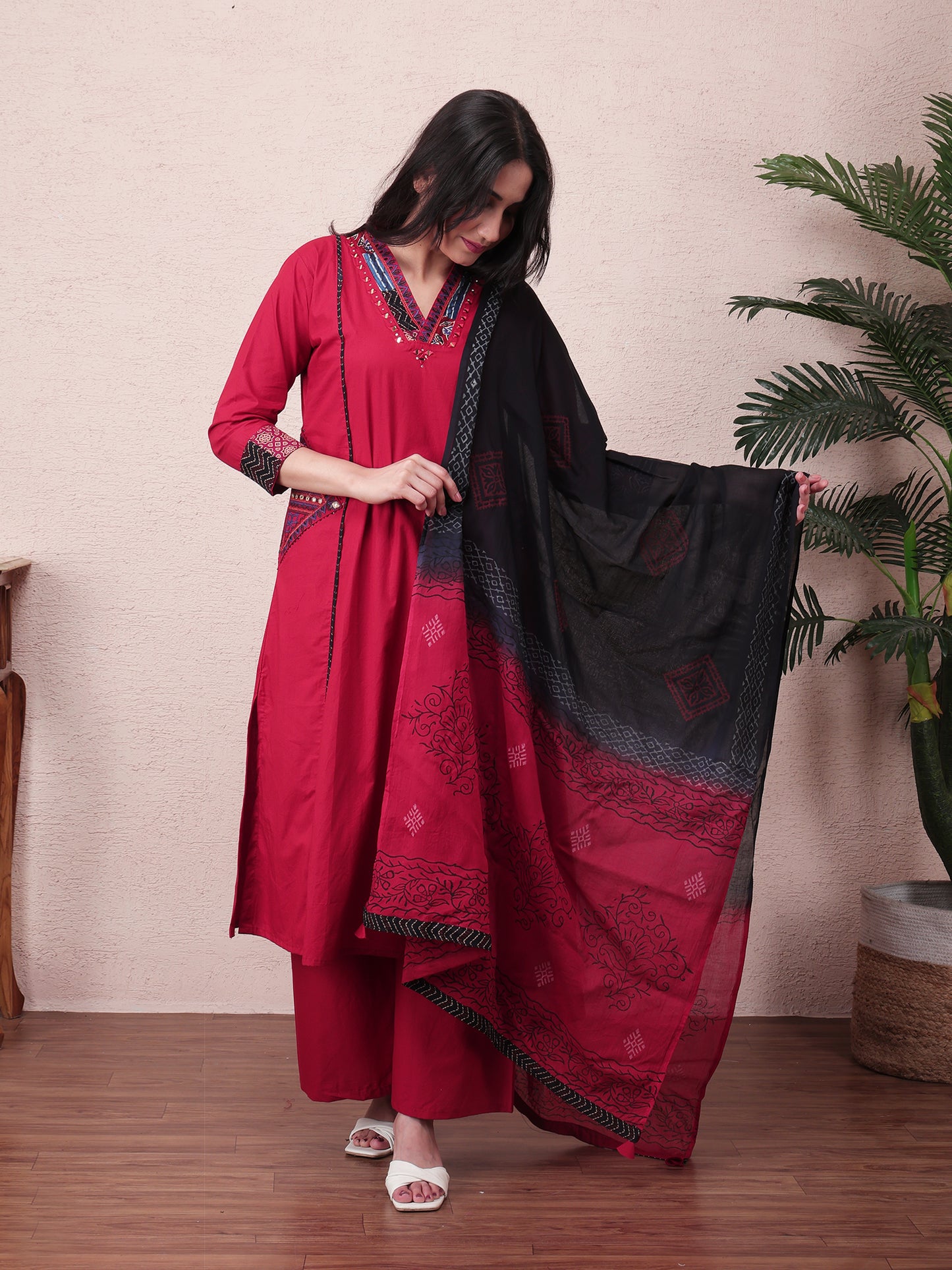 Ruby Red Cotton Kurta Pant Set with Side Pockets &  Black Printed Dupatta for Women