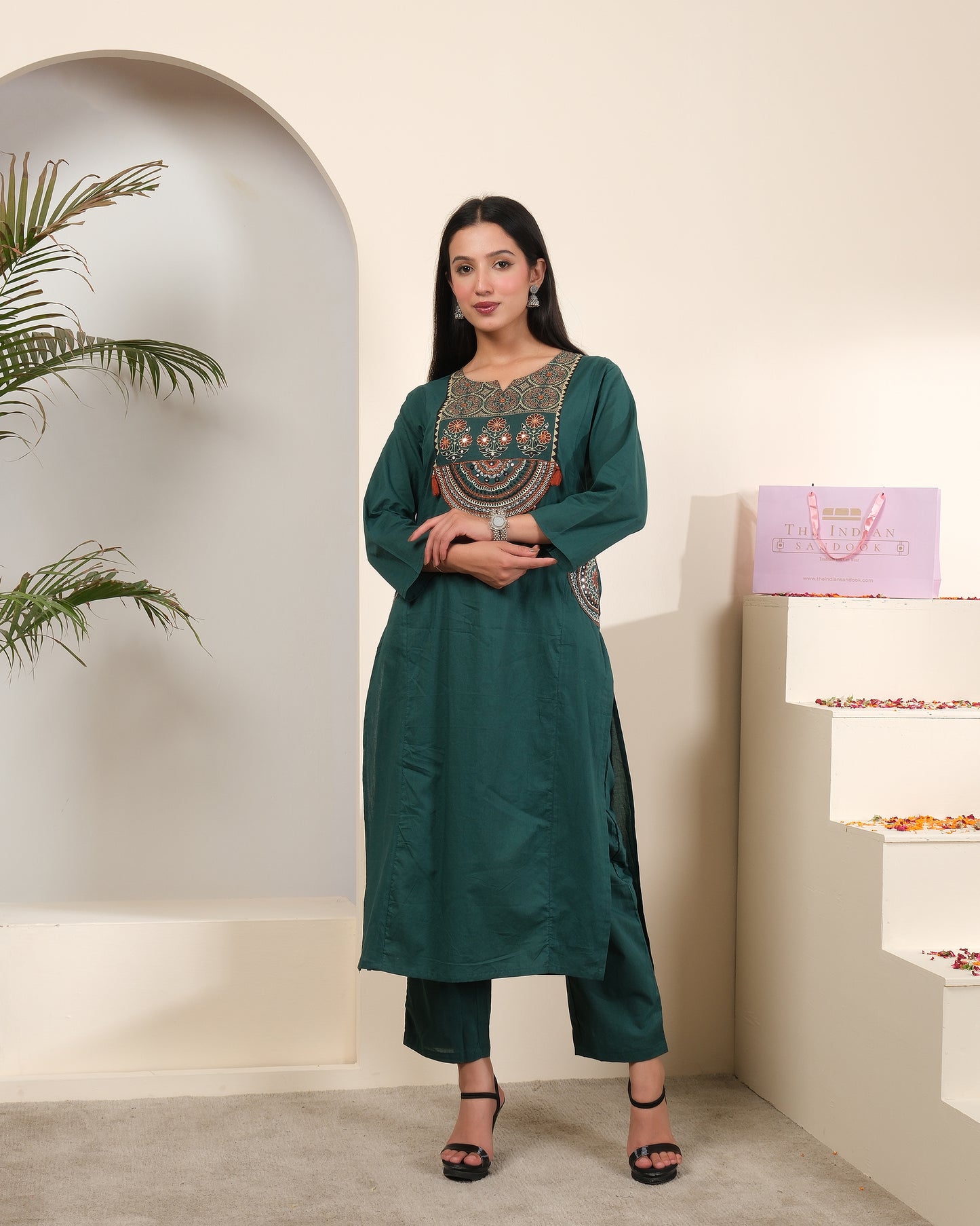 Women's Teal Green Cotton Printed Kurta Pant Set with Dupatta & Side Pocket