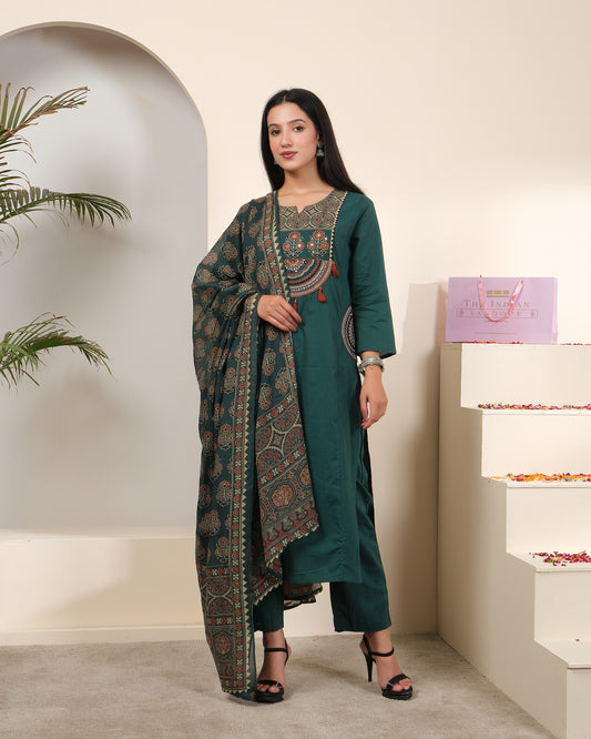 Women's Teal Green Cotton Printed Kurta Pant Set with Dupatta & Side Pocket